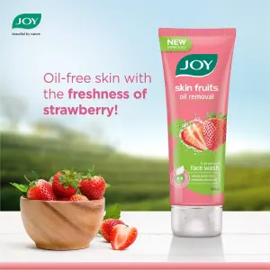 Joy Skin Fruits Oil Removal Fruit Infused Strawberry Face Wash, 100ml